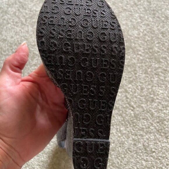 Guess Glitter Gray Silver Open Toe Platform Wedge Heel Size 6 Brand New - Picture 5 of 5